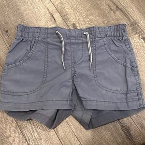 Old navy grey shorts for girls!